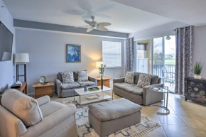 Cozy Fort Myers Retreat with Community Pool!